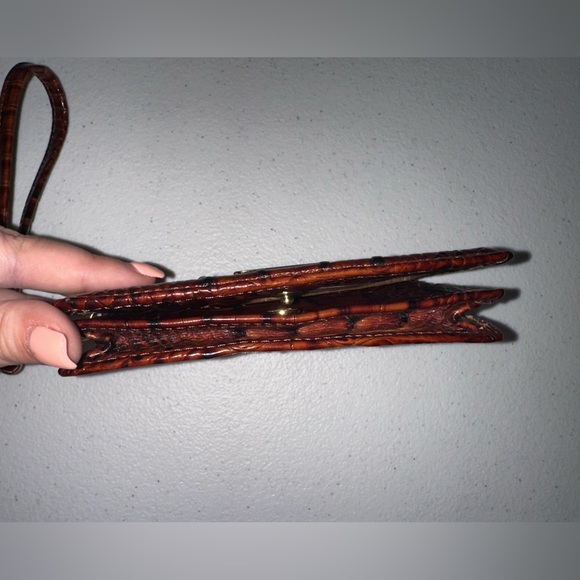 NWOT Brahmin Croc Embossed brown Leather Wristlet in Classic Pecan Melbourne - Picture 11 of 14